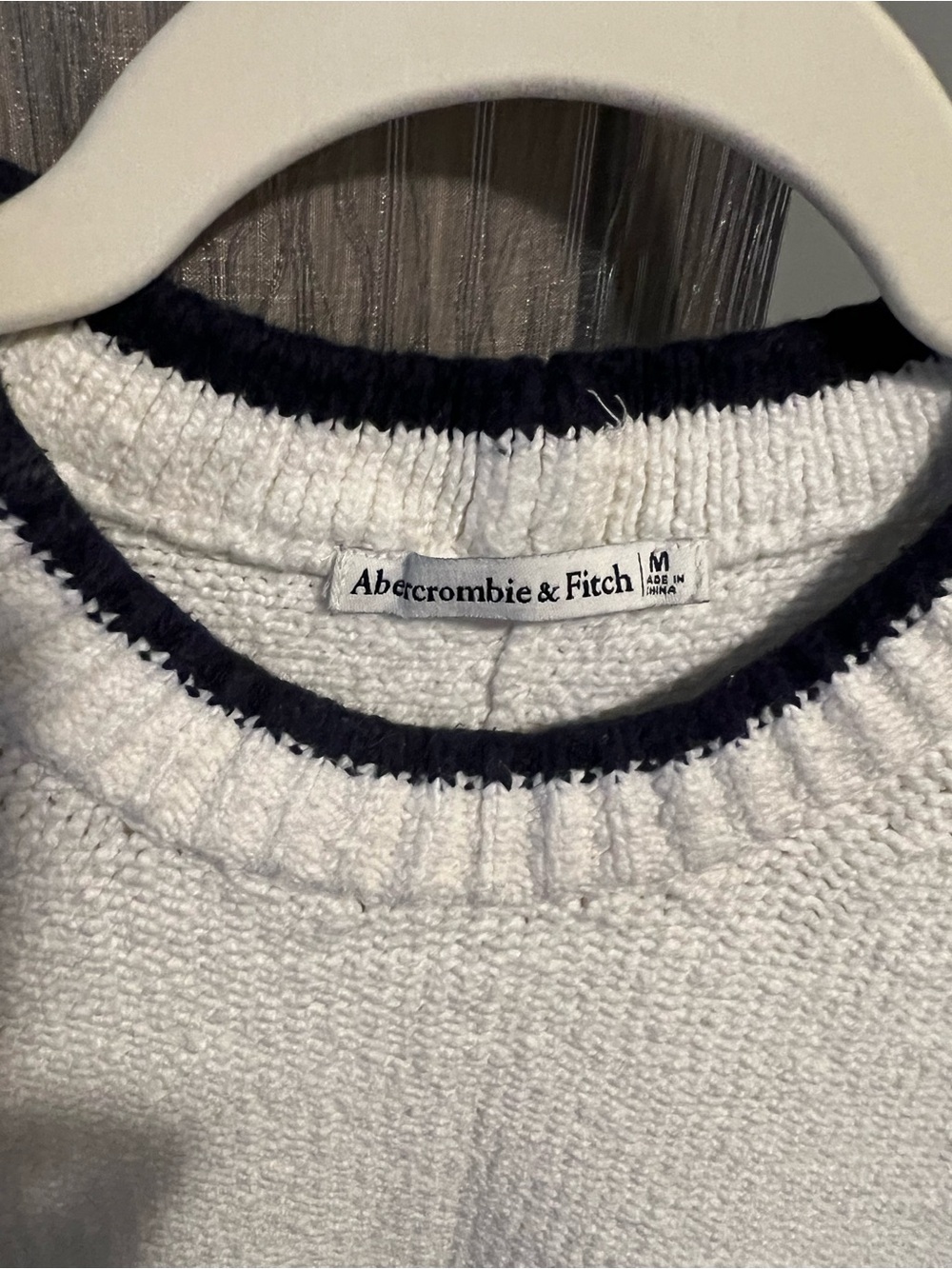 Abercrombie & Fitch Madeline Textural Crew Sweater Top in cream with navy trim - Picture 4 of 5